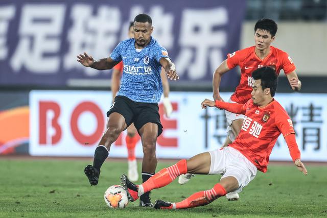 穆里尼奥近4次对西蒙尼未尝胜绩，战绩为1平3负